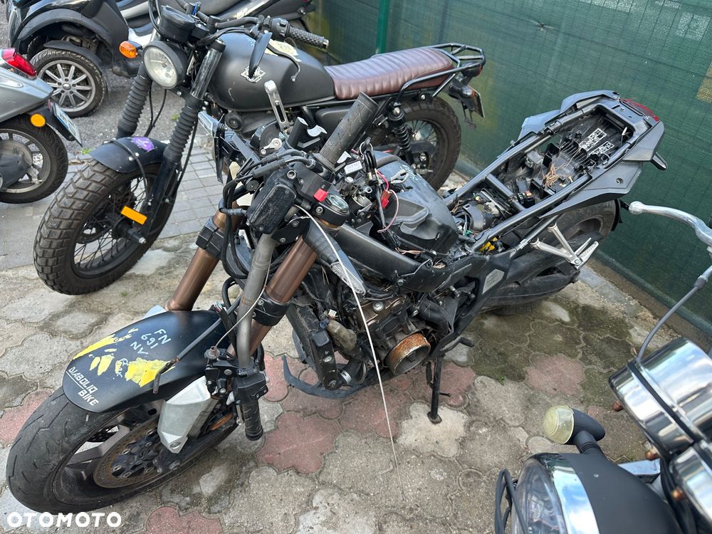 Honda CBR - 1