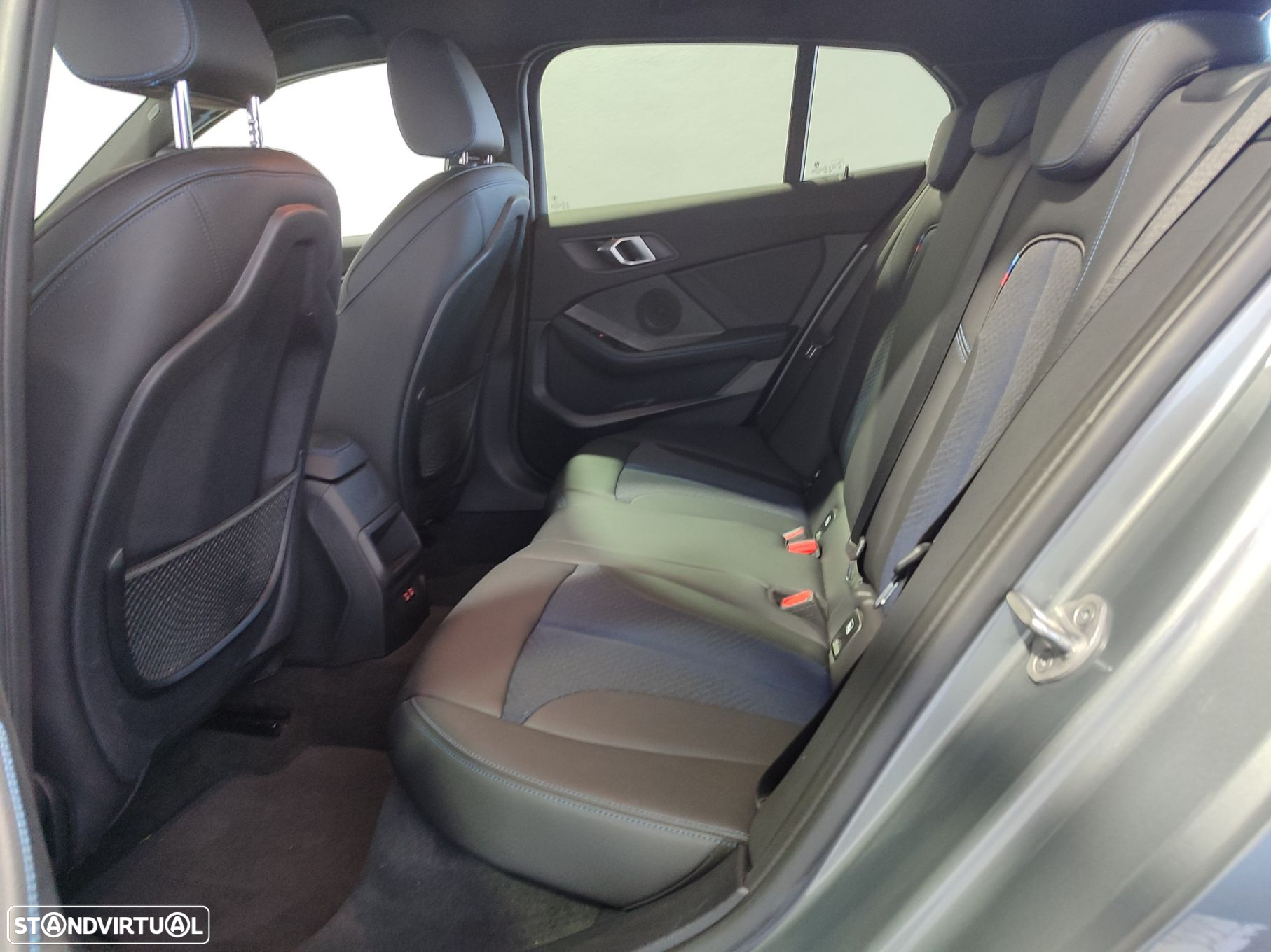 BMW 116 d Pack Desportivo M Auto - 16