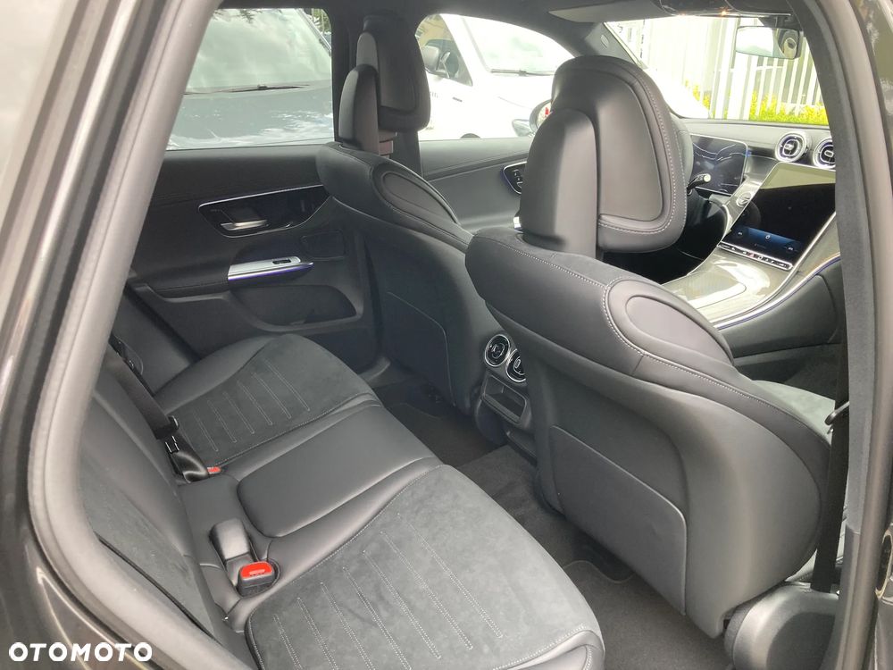 Mercedes-Benz GLC - 7