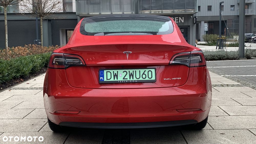 Tesla Model 3 - 11