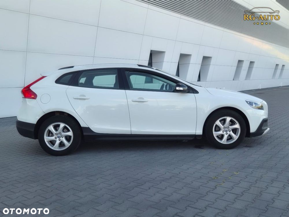 Volvo V40 Cross Country - 5