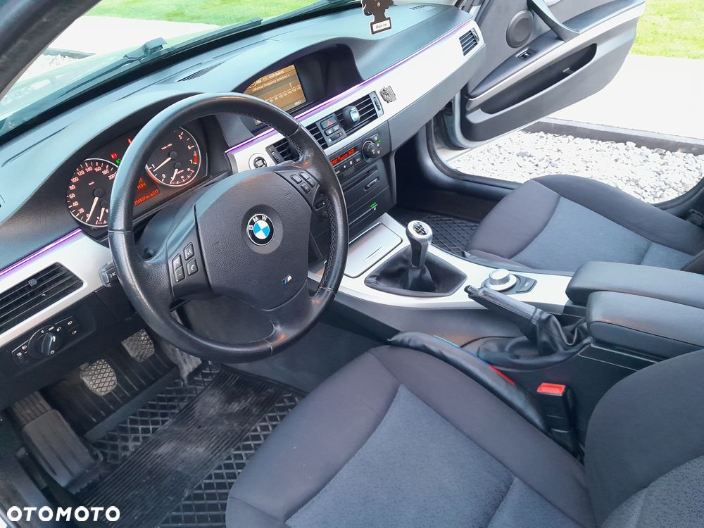 BMW Seria 3 - 18