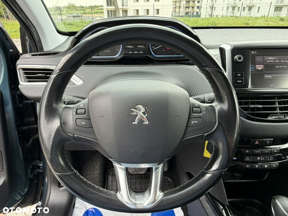 Peugeot 2008 PureTech 110 Stop&Start EAT6 Allure - 21