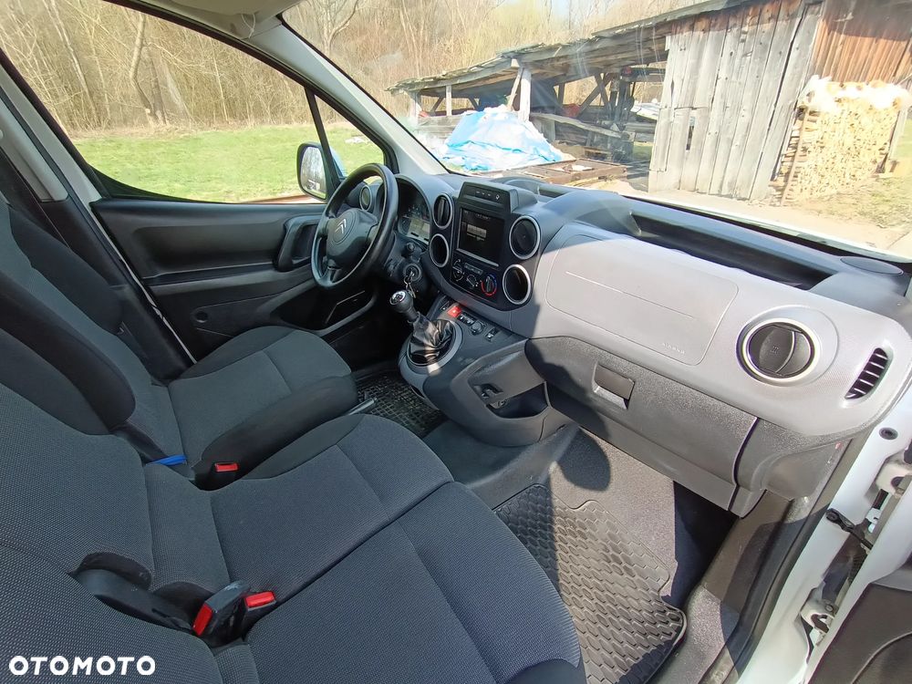 Citroën Berlingo 1.6 diesel Blue HDI 99kM, manual, 2016 rok EURO 6! STAN BARDZO DOBRY, PRZEBIEG GWARANTOWANY! - 28