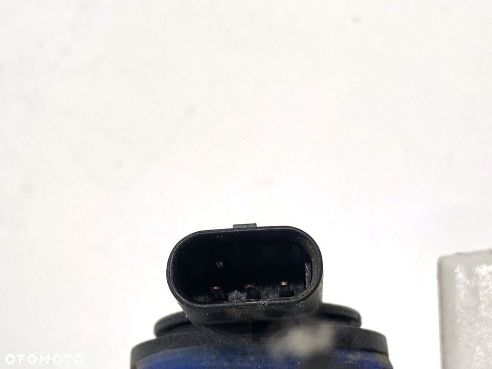 HALOGEN PRAWY PRZÓD  FORD USA ESCAPE III 2012 - 2019 2.0 Ecoboost 179 kW [242 KM] 2017 - 2019 - 5