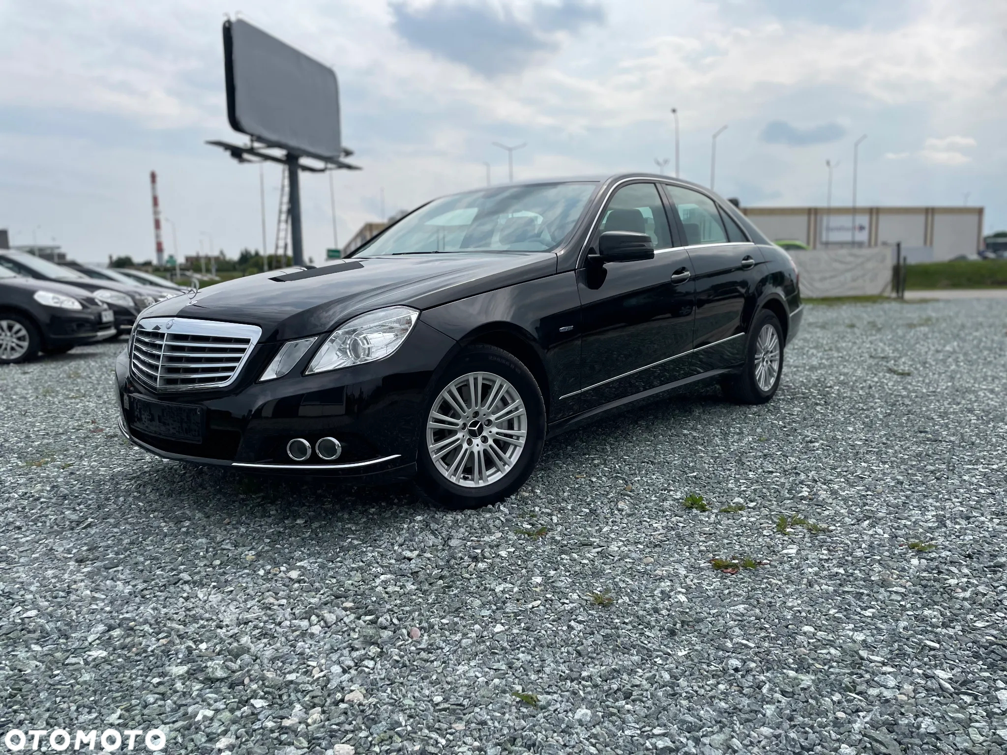 Mercedes-Benz Klasa E 350 CGI BlueEffICIENCY Avantgarde - 2