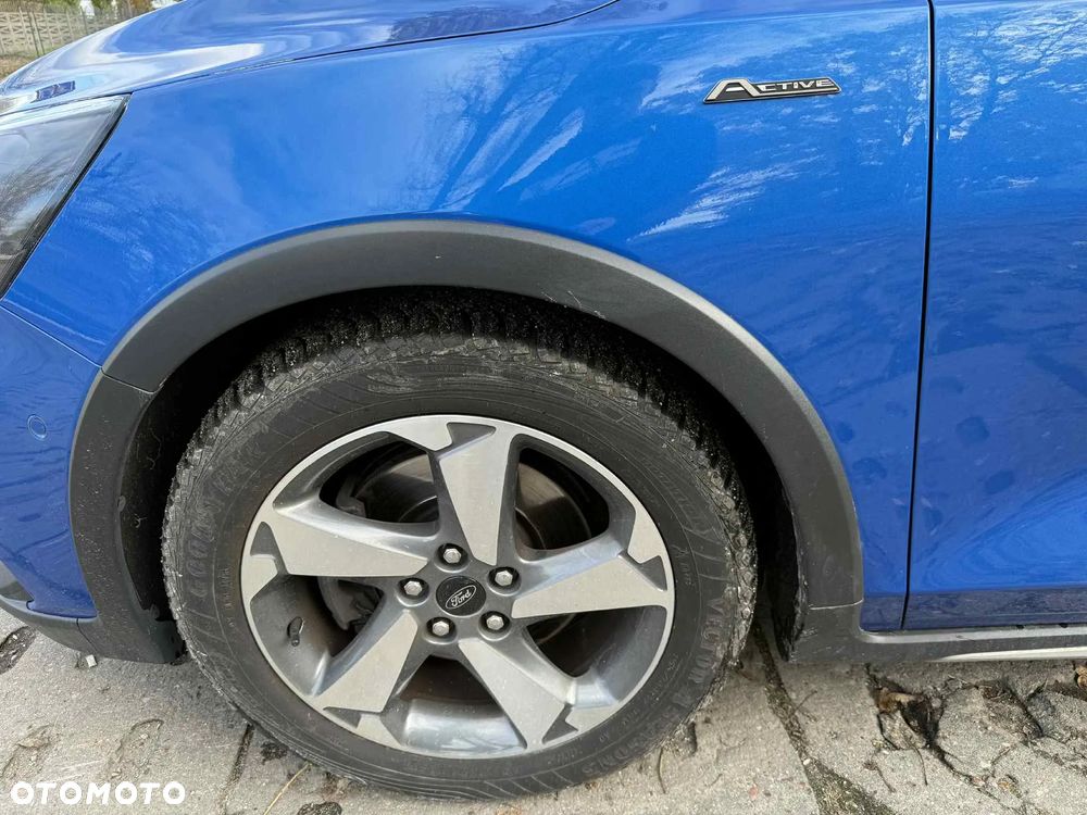 Ford Focus 1.5 EcoBoost Active X - 16
