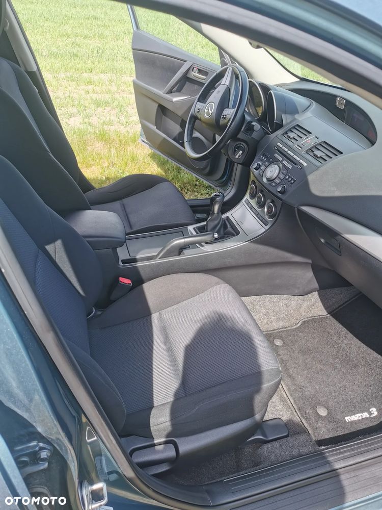 Mazda 3 - 9