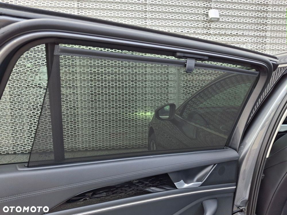 Volkswagen Passat - 16