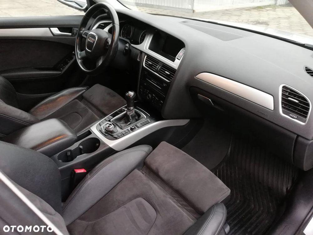 Audi A4 Avant 2.0 TDI DPF S line Sportpaket - 7