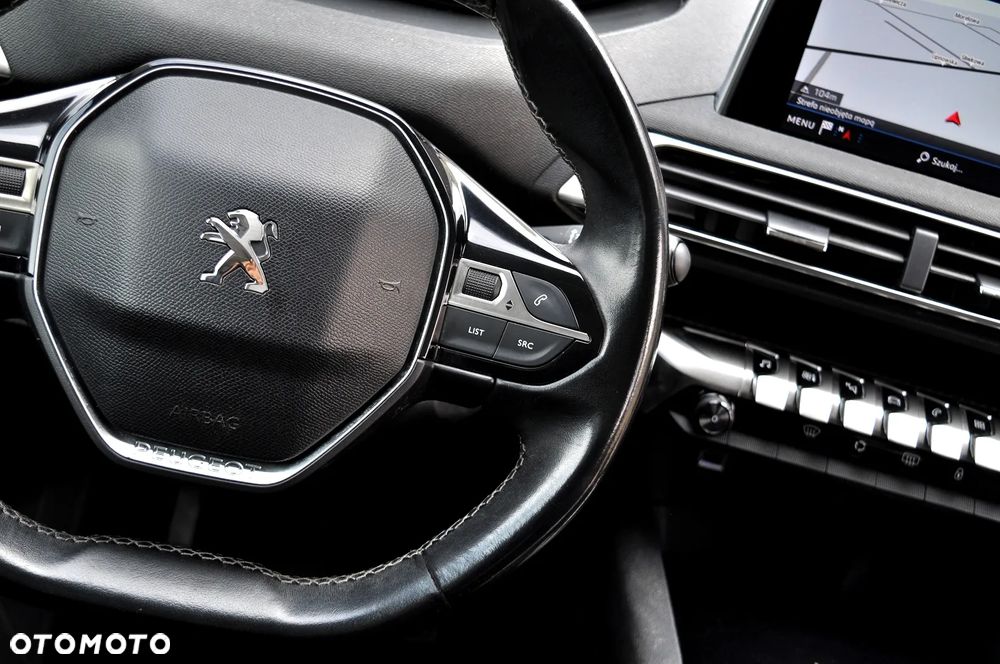 Peugeot 3008 1.2 PureTech Allure S&S - 35