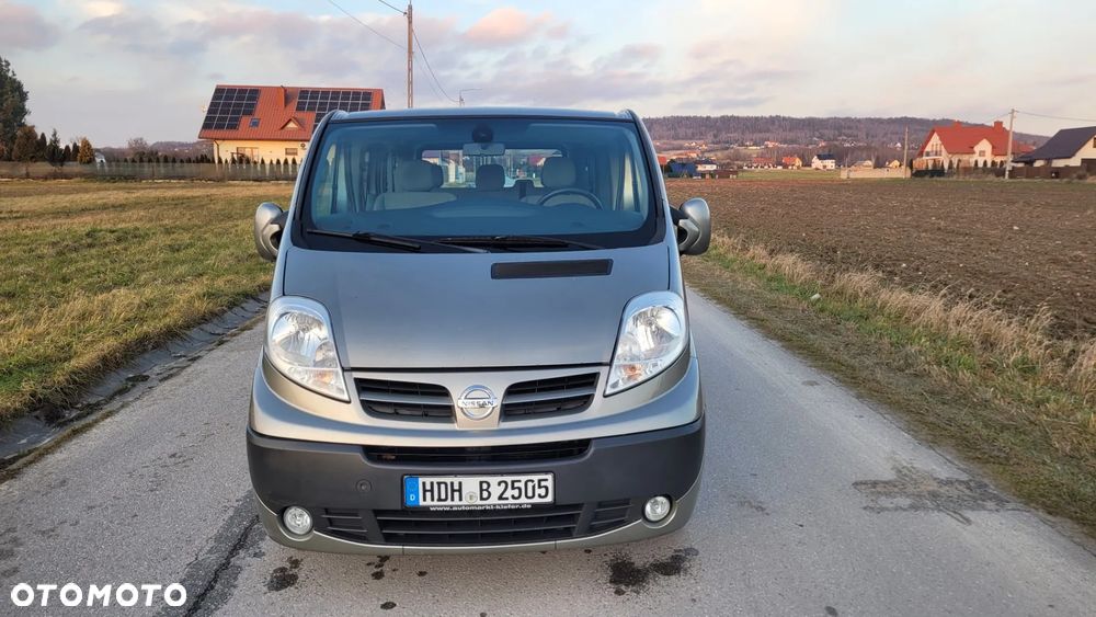 Renault Trafic FAP Grand Passenger Black Edition - 12