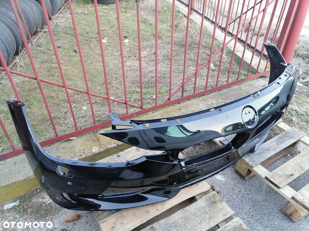 zderzak przód przedni bmw 3 f30 f31 przedlift x4 pdc pod czujniki xenon spryskiwacze 10.11-05.15 475 – Black Sapphire Metallic, A83 – Glaciersilver Metallic, A300 – Alpine White III, A96 – Mineral White Metallic, X10 – Tanzanite Blue II Metallic (Individual), B45 – Estoril Blue II Metallic, A89 – Imperial Blue Xirallic, 668 – Jet Black, 416 – Carbon Black Metallic, B39 – Mineralgrau Metallic, A96 – Mineral White Metallic, 416 – Carbon Black Metallic, X02 – Citrin Black Metallic (Individual), A75 – Melbourne Red Metallic, A92 – Orion Silver Metallic, C10 – Mediterranean Blue Metallic, C08 – Jucaro Beige Metallic, A76 – Deep Sea Blue Metallic, B39 – Mineralgrau Metallic, B40 – Liquid Blue Metallic, A52 – Space Grey Metallic, B53 – Sparkling Brown Metallic, B06 – Sunset Orange Metallic, C1X – Phytonic Blue Metallic, B65 – Mineral Blue Metallic, A17 – Havanna Metallic - 4