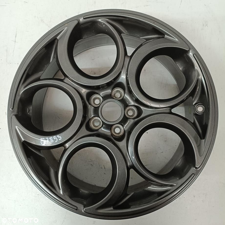Alufelga 5x98 18 Alfa Romeo 4C Spider 50529634 (F7893)