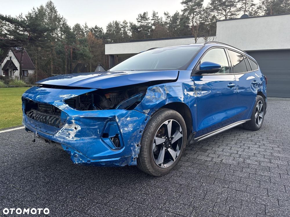 Ford Focus 1.0 EcoBoost Hybrid ACTIVE X - 2