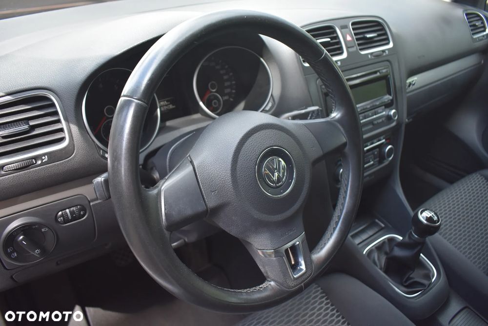 Volkswagen Golf 1.2 TSI BMT Trendline - 11