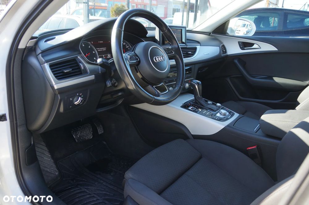 Audi A6 Avant 2.0 TDI quattro S tronic - 24