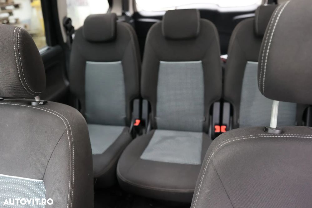 Ford Galaxy 2.0 TDCi Powershift Titanium - 10