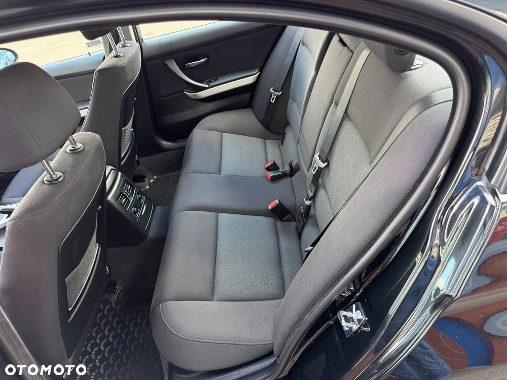 BMW Seria 3 320i Edition Lifestyle - 25