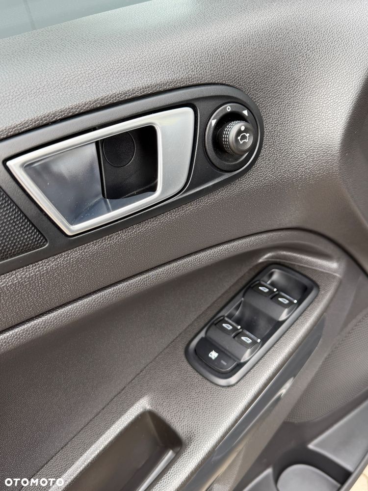 Ford EcoSport 1.0 EcoBoost TITANIUM X - 31