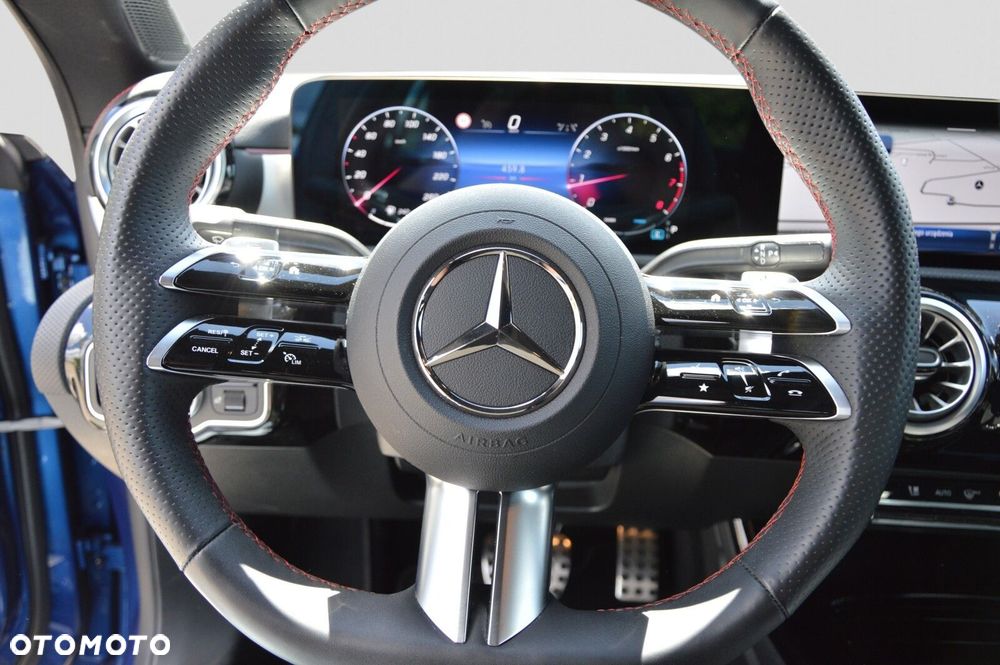 Mercedes-Benz CLA 200 mHEV AMG Line 7G-DCT - 11