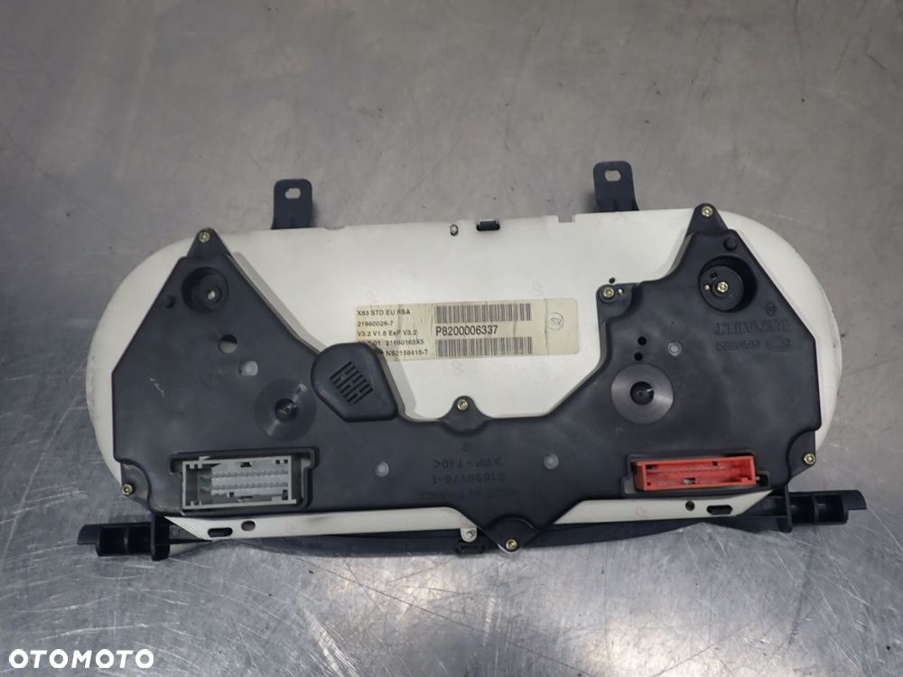 LICZNIK RENAULT TRAFIC II 1.9 8200006337 - 3