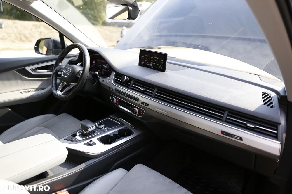 Audi Q7 - 30