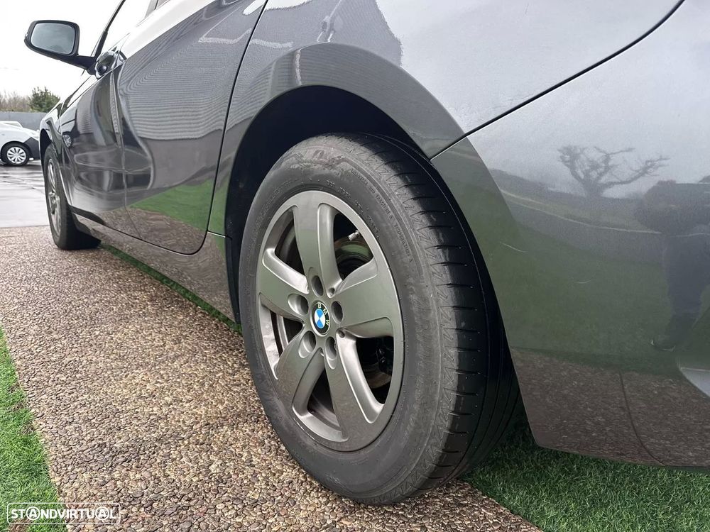 BMW 116 d Sport Line - 23