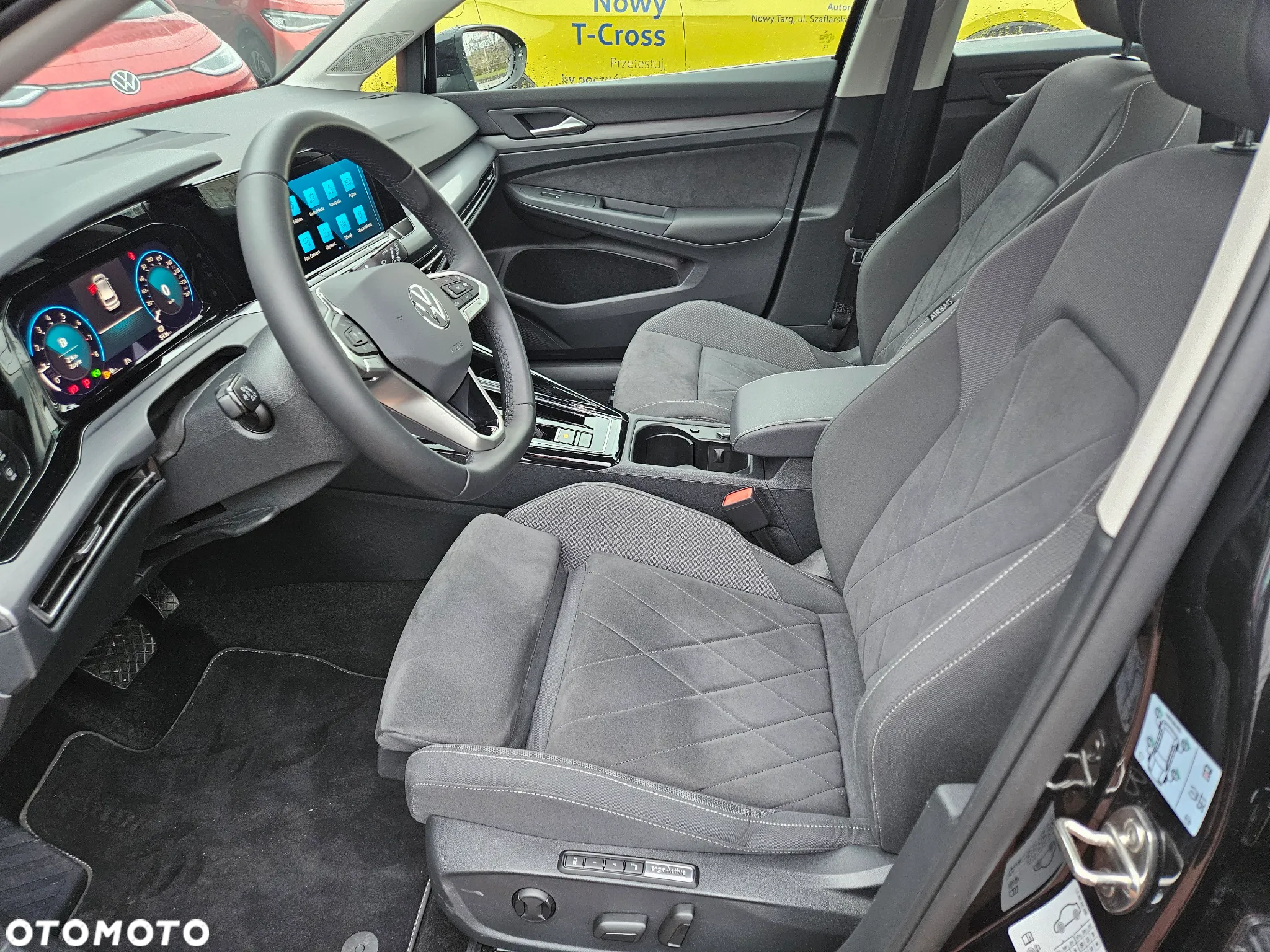 Volkswagen Golf - 11