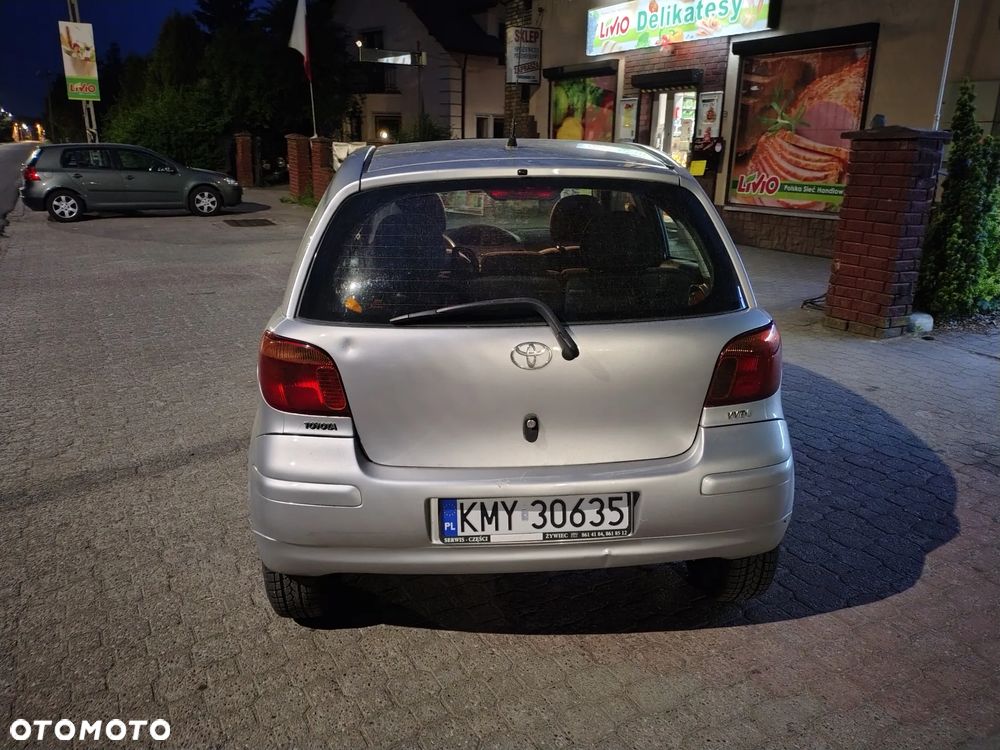 Toyota Yaris 1.0 Terra - 5