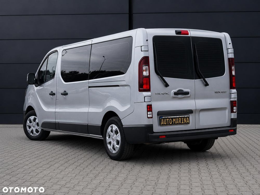 Renault Trafic 2.0 dCi EDC - 10