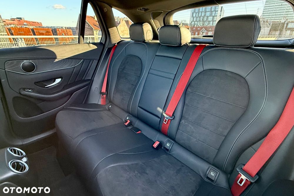 Mercedes-Benz GLC - 14