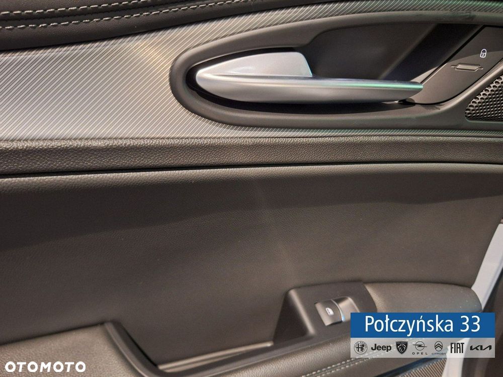 Alfa Romeo Stelvio - 11