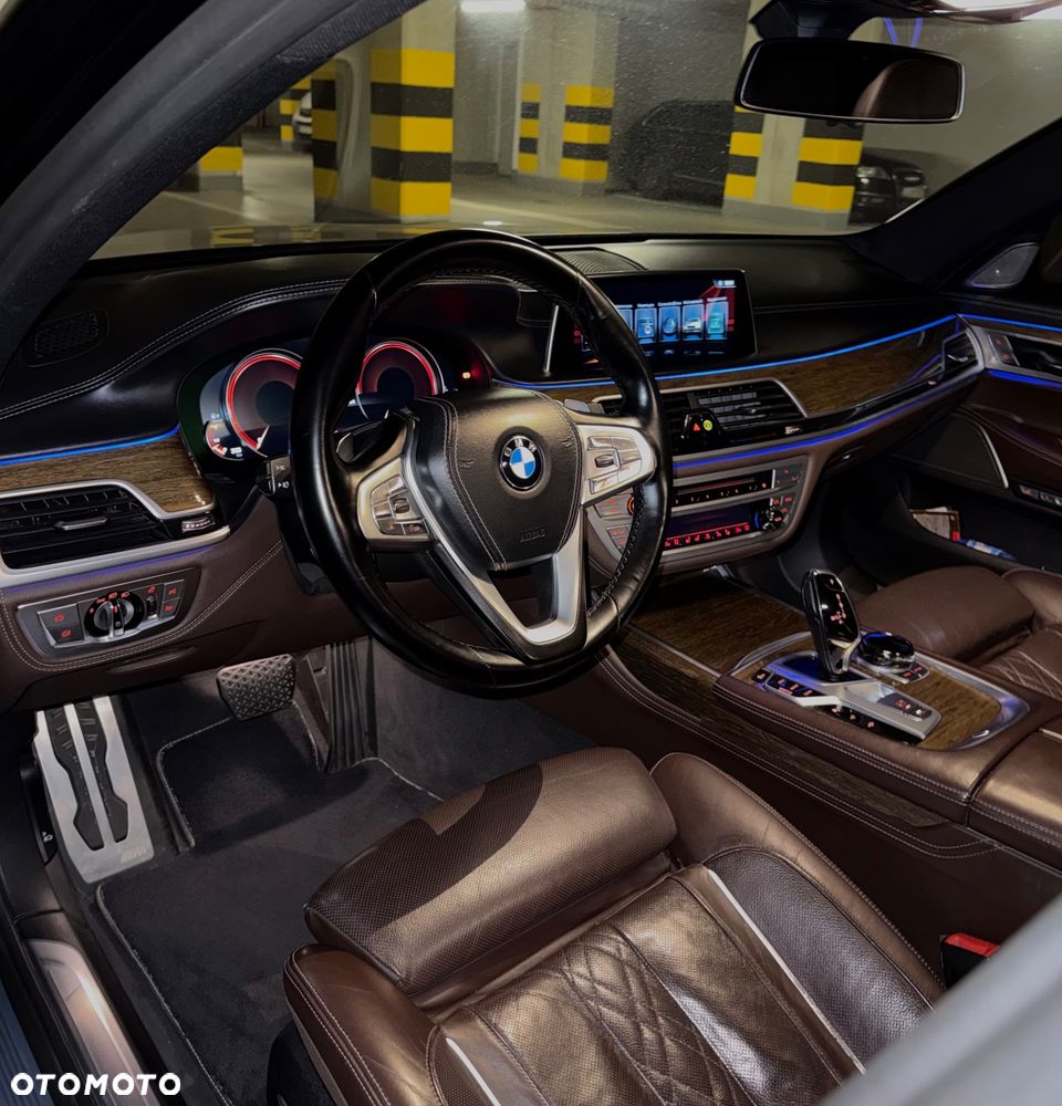 BMW Seria 7 740d xDrive - 12