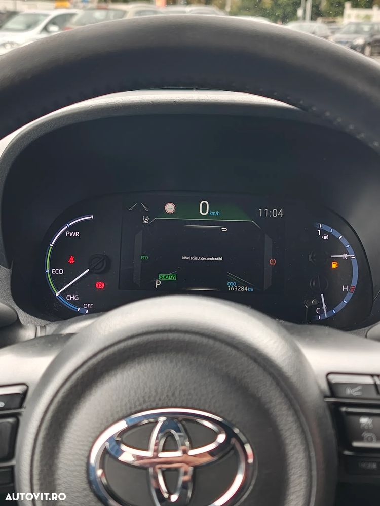 Toyota Yaris Cross 1.5 VVT-i HSD 4x2 Dynamic - 9