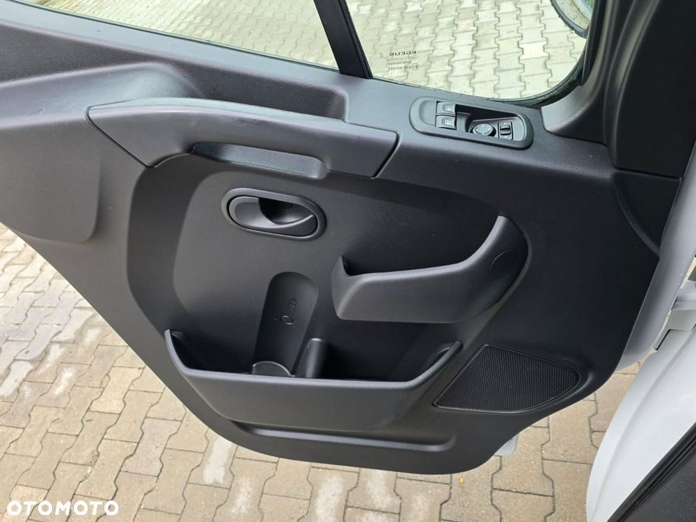 Renault Master - 29