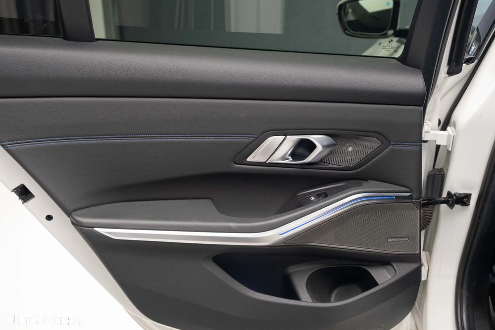 BMW Seria 3 320d xDrive Aut. M Sport - 21