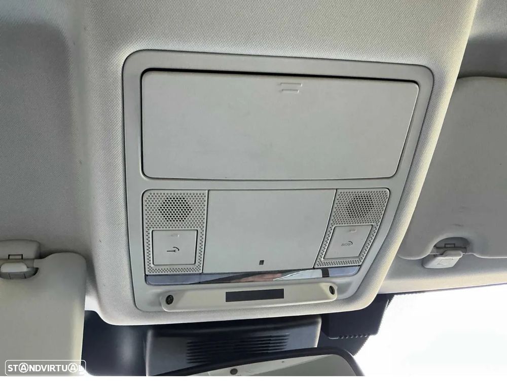 Land Rover Discovery Sport 2.0 TD4 SE Auto - 21