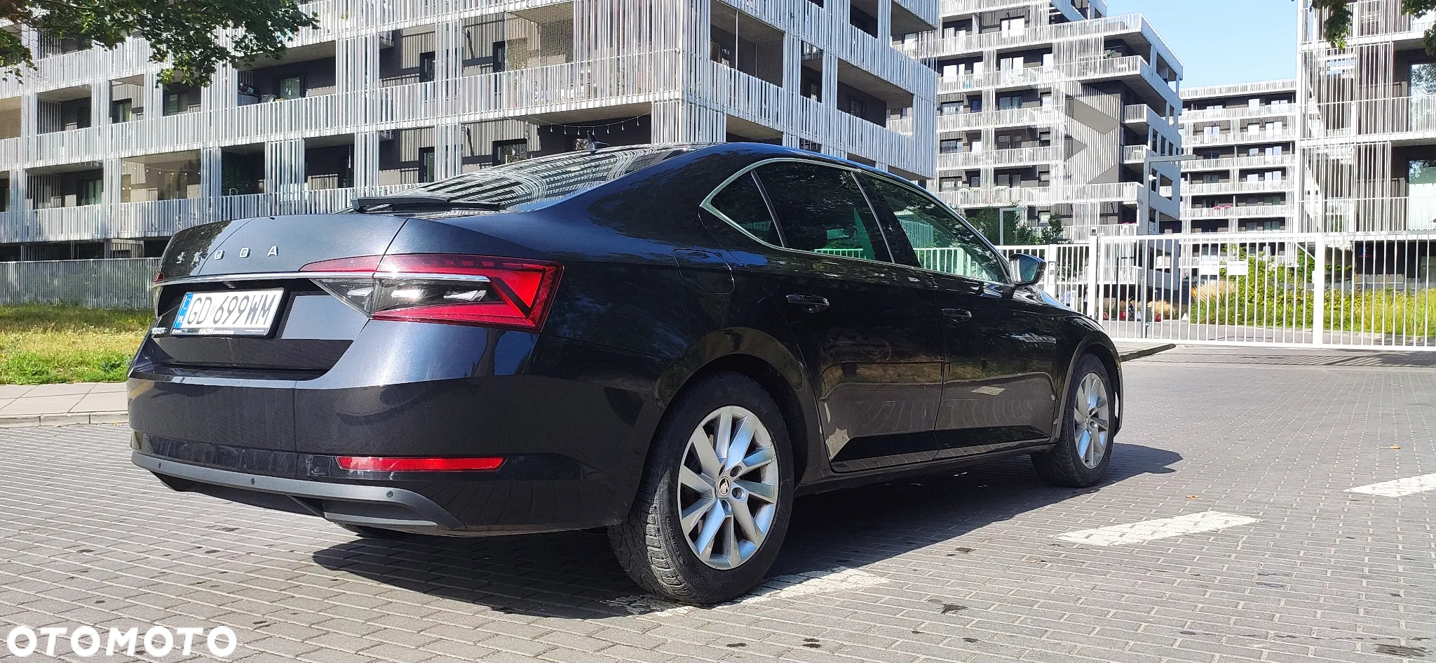 Skoda Superb 2.0 TDI SCR Ambition DSG - 5