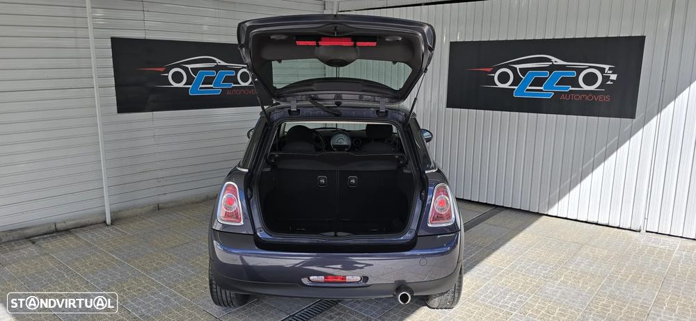 MINI 3 Portas Cooper D - 11