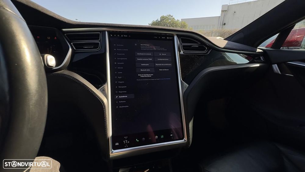 Tesla Model S 85D - 38