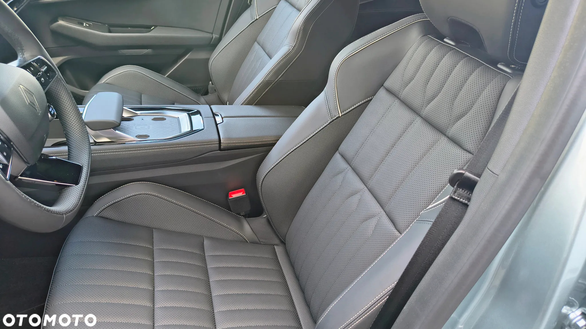 Renault Espace 1.2 E-Tech Full Hybrid 200 Iconic MMT 5os - 18