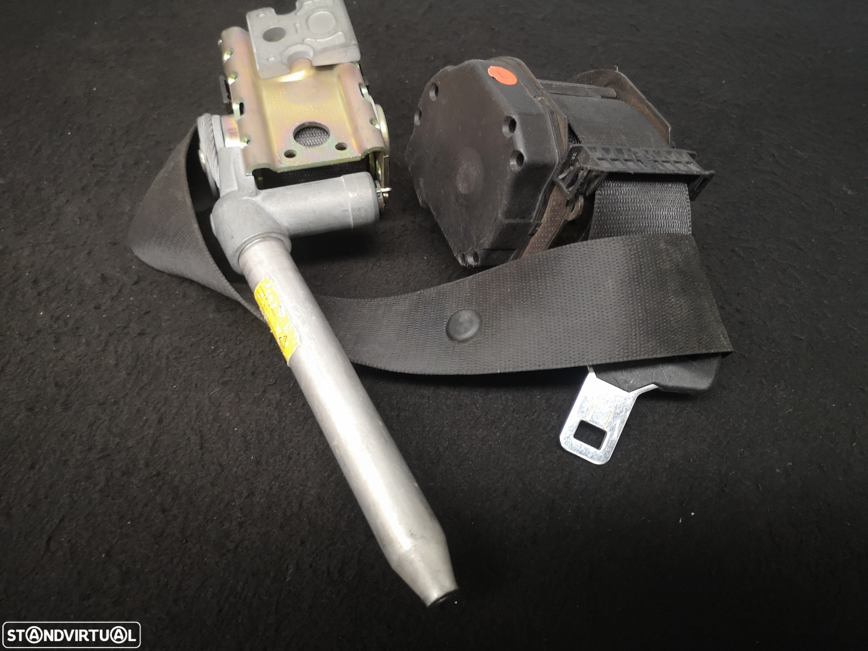 Cinto de Segurança Pre-Tensor traseira esquerda  BMW7 E65 E66 2002-2008 (3x no estoque) - 3
