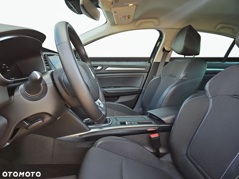 Renault Megane 1.3 TCe FAP Intens - 11