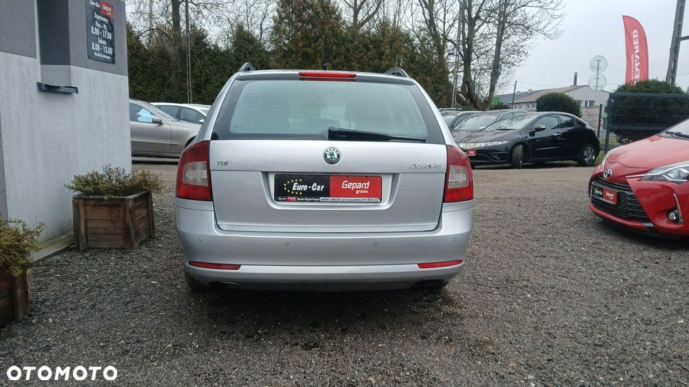 Skoda Octavia - 5