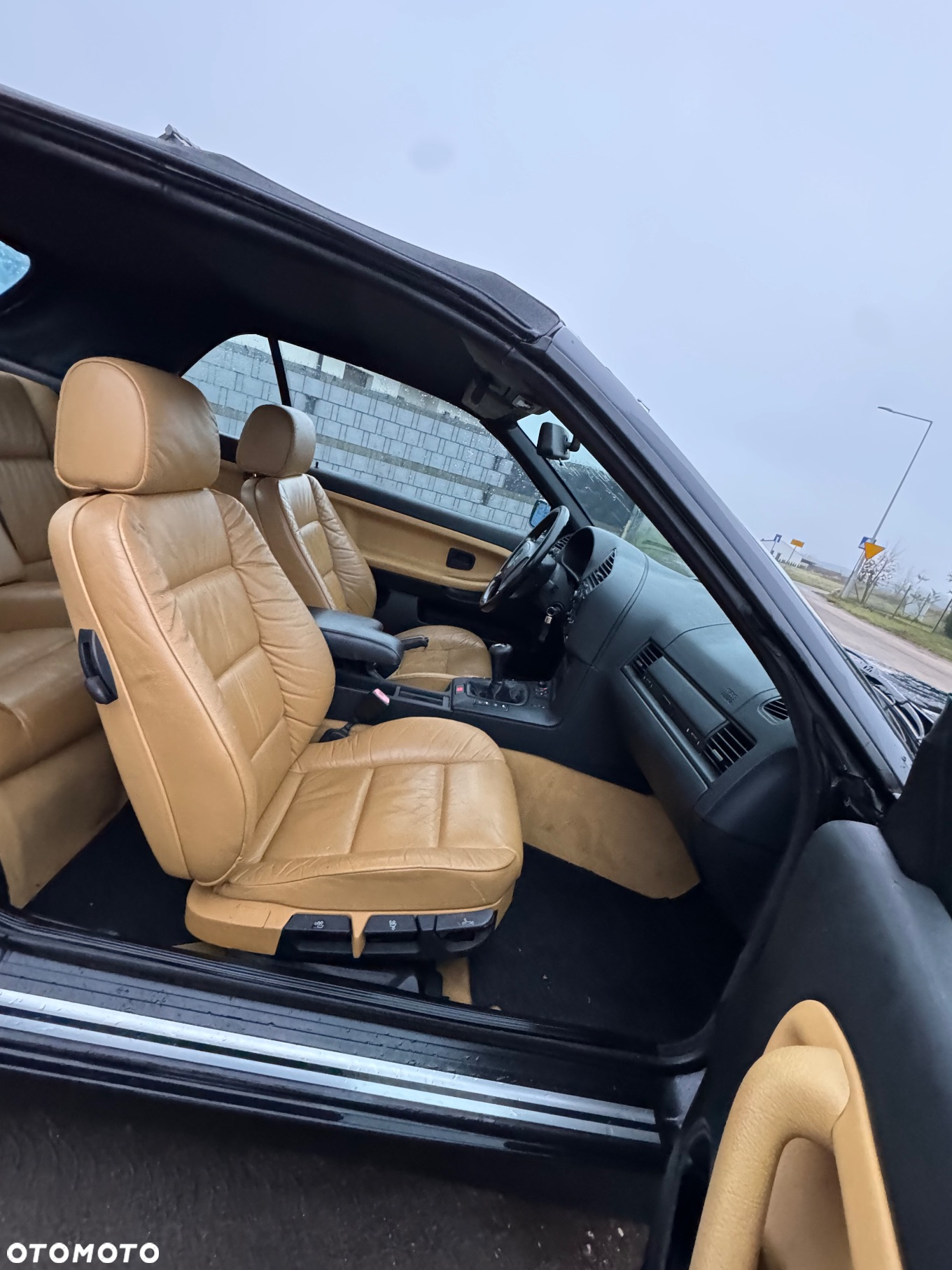 BMW Seria 3 318i Cabriolet - 21