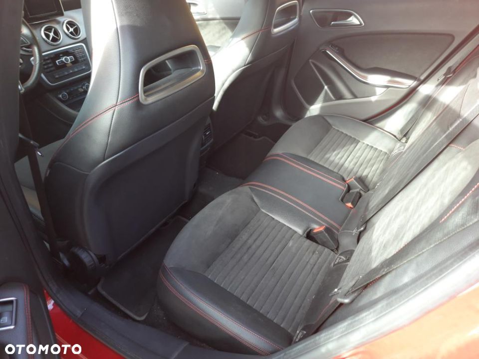 Mercedes-Benz GLA 220 CDI 4-Matic - 8