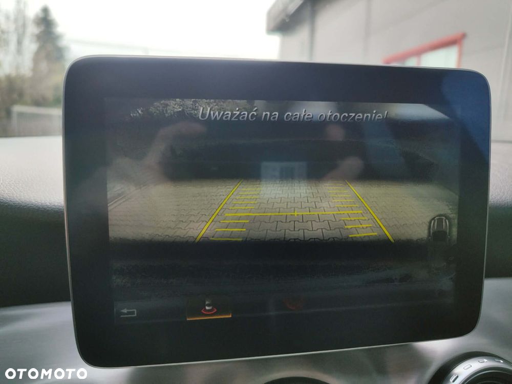 Mercedes-Benz GLA 180 d 7G-DCT AMG Line - 37
