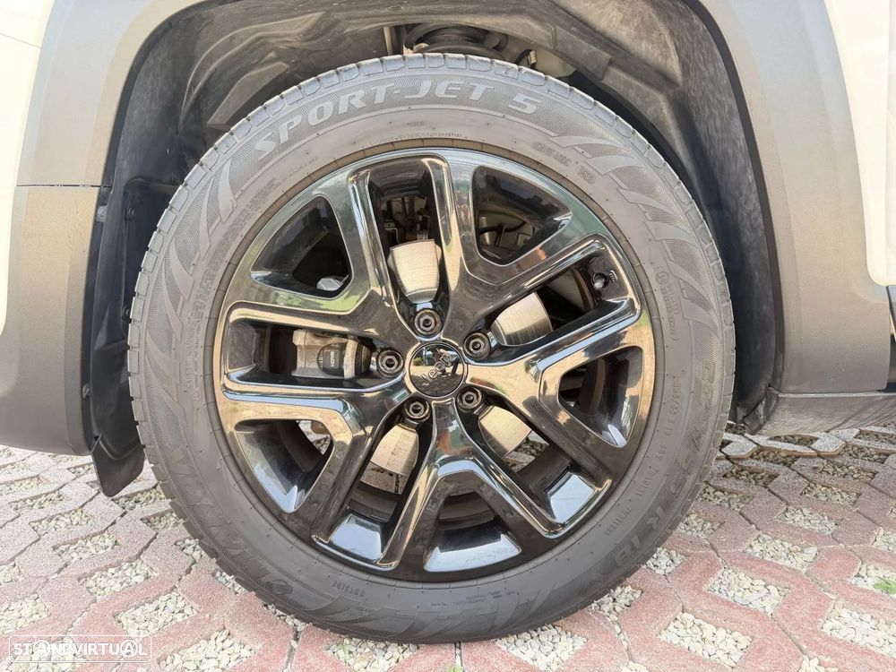 Jeep Renegade 1.3 T Night Eagle DCT - 17