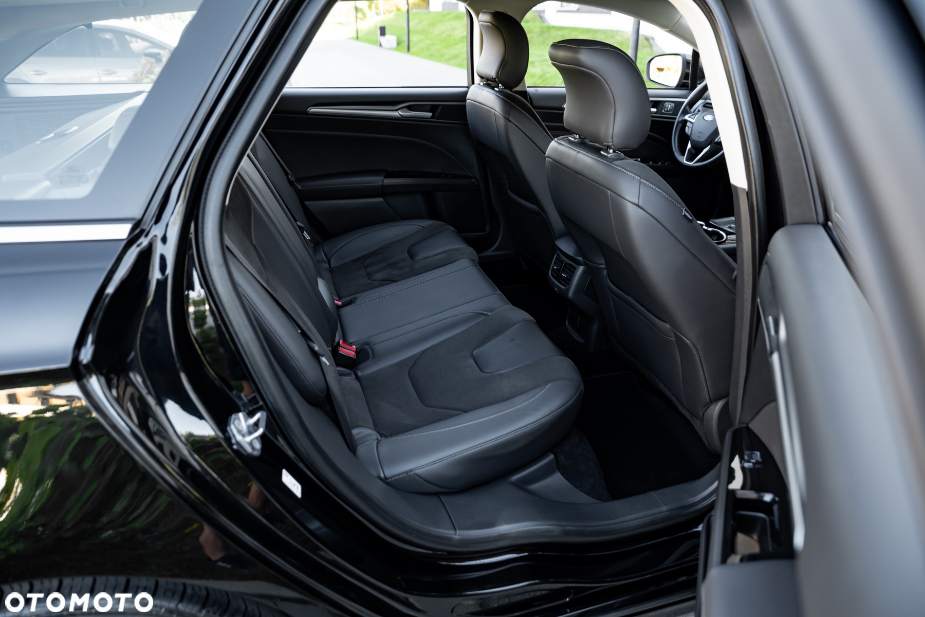 Ford Mondeo - 28